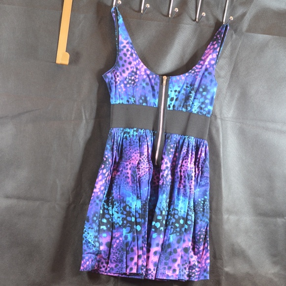 Colourful Summer Dress SZ M Necessary Objects - Picture 5 of 8